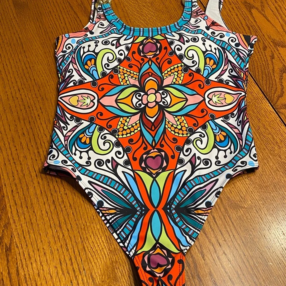 Colorful Chain Strap One Piece Swimsuit - Picture 15 of 16